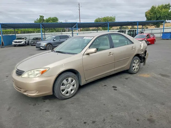 2004 Toyota Camry LE
