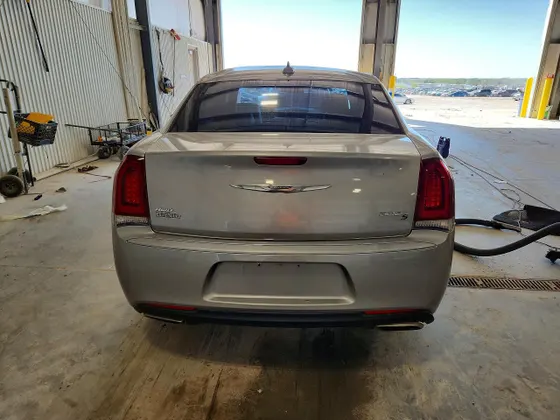 2016 Chrysler 300 300S