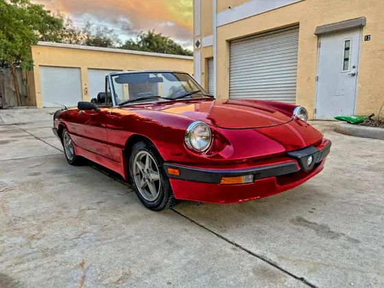 1988 Alfa Romeo Spider QUADRIFOGLIO