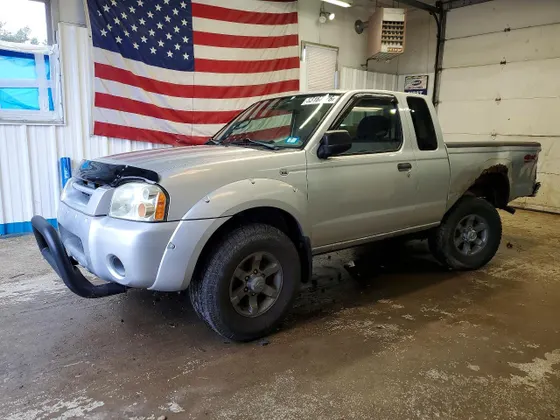 2004 Nissan Frontier 4WD XE Desert Runner