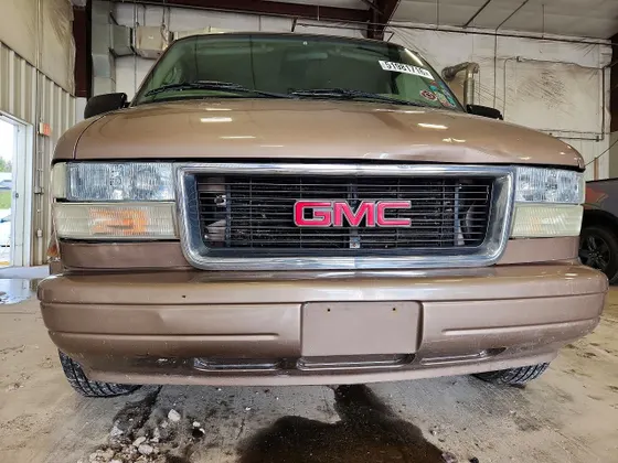 2002 GMC Safari Passenger SAFARI