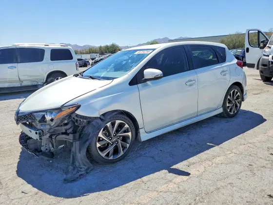 2016 Scion iM