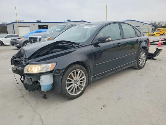 2010 Volvo S40