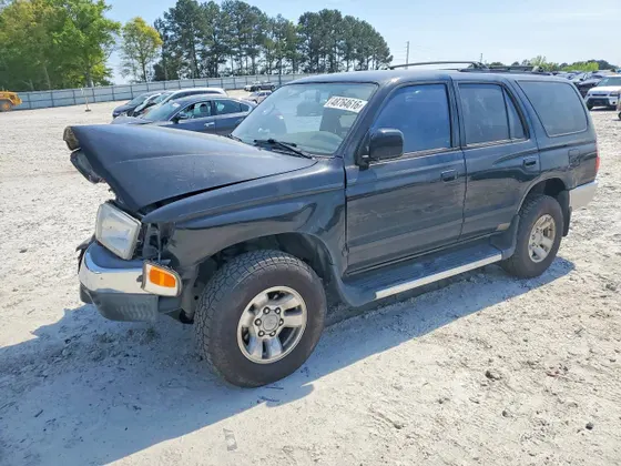 2000 Toyota 4Runner SR5