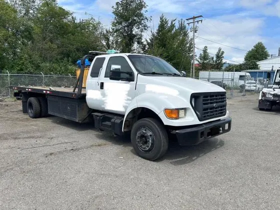 2002 Ford F-650 SUPER DUTY