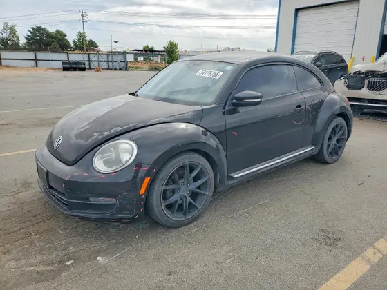2012 Volkswagen Beetle 2.5L PZEV