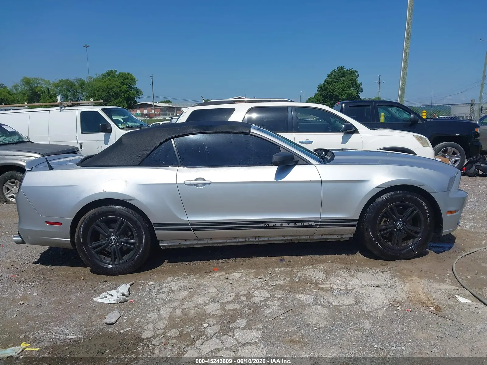 2013 Ford Mustang V6