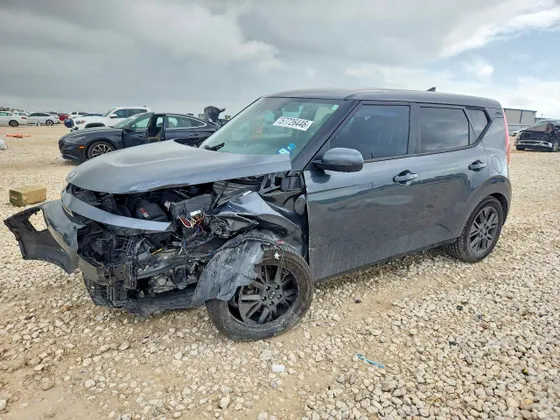 2021 Kia Soul EX