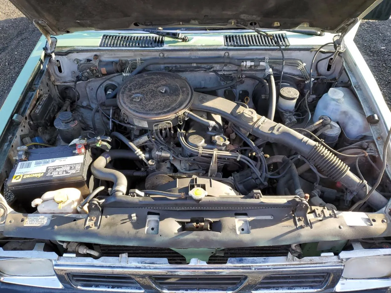 1989 Nissan Hardbody King Cab 2WD KING CAB