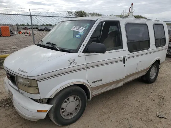 2000 GMC Safari Cargo Van YF7