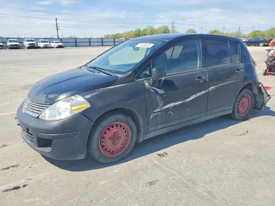 2009 Nissan Versa 1.8 S