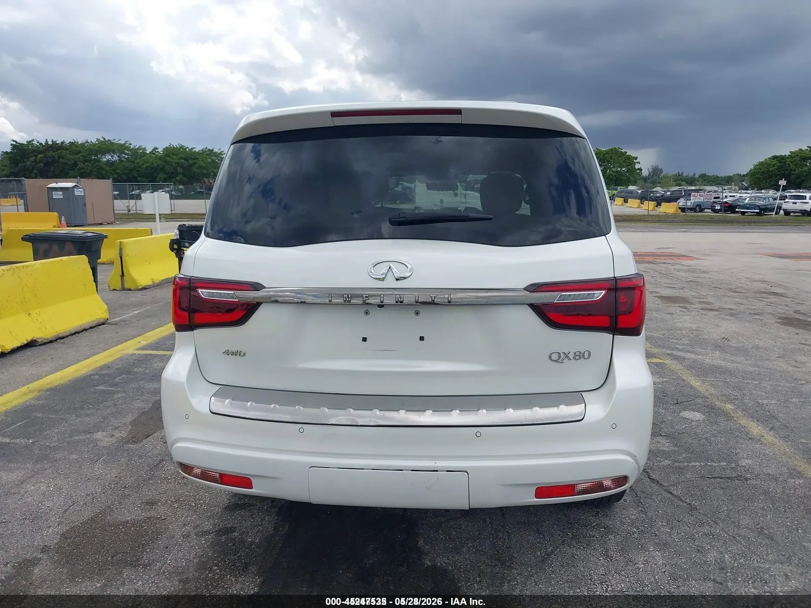 2024 INFINITI QX80 SENSORY