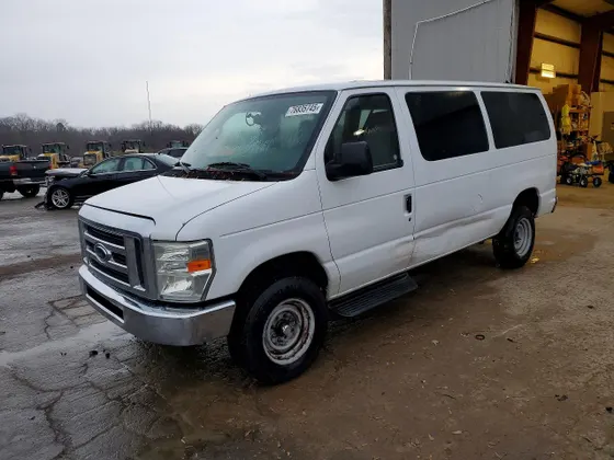 2014 Ford Econoline Wagon XLT