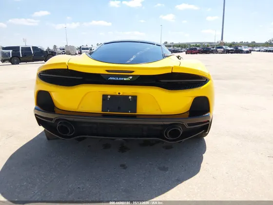 2021 McLaren GT COUPE