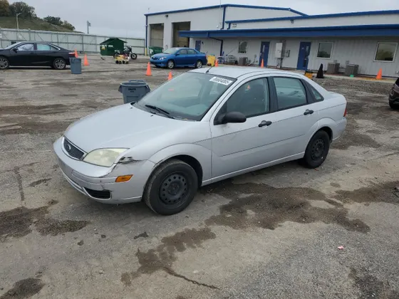 2005 Ford Focus S