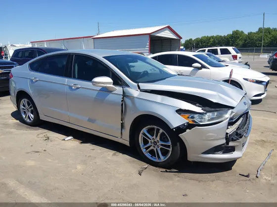 2016 Ford Fusion SE