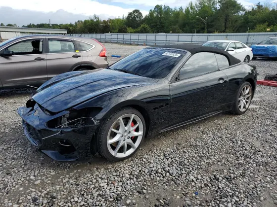 2019 Maserati GranTurismo Convertible Sport