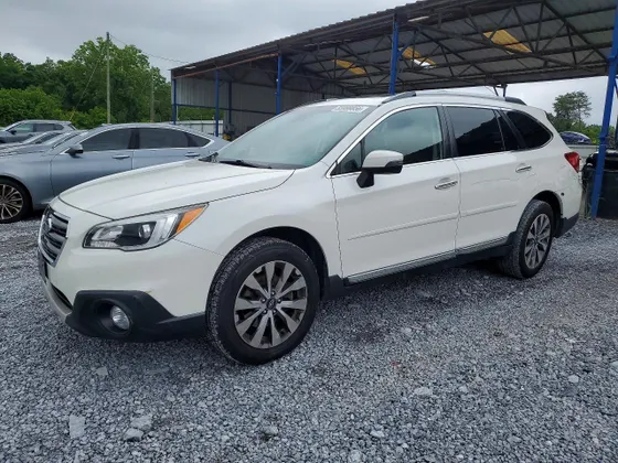 2017 Subaru Outback Touring
