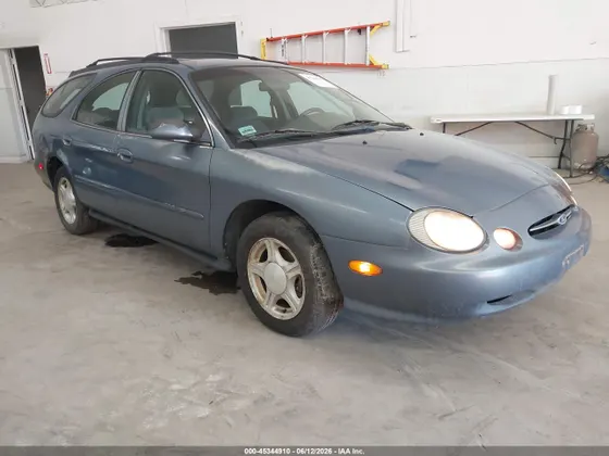 1999 Ford Taurus SE