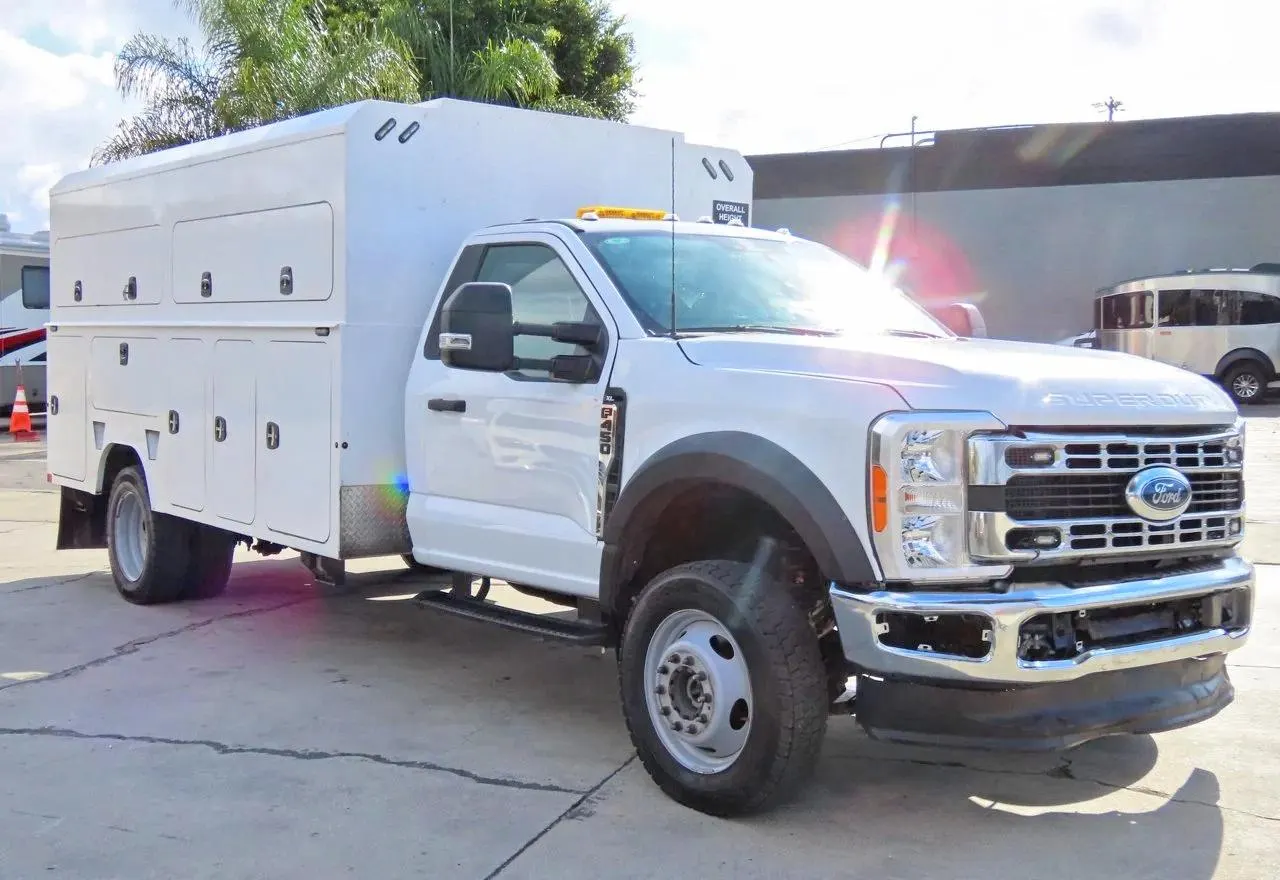 2024 Ford Super Duty F-450 DRW XL