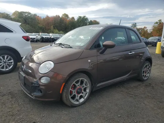 2014 FIAT 500 Sport