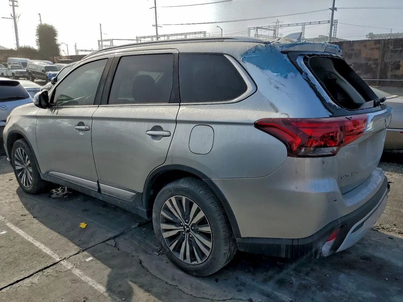 2020 Mitsubishi Outlander ES