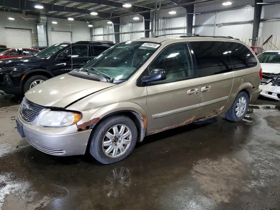 2004 Chrysler Town & Country Touring