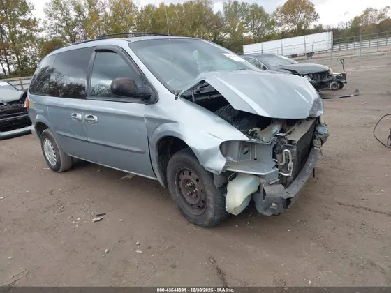2003 Chrysler Voyager LX