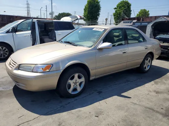 1997 Toyota Camry LE