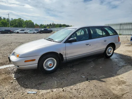 2001 Saturn SW SW2