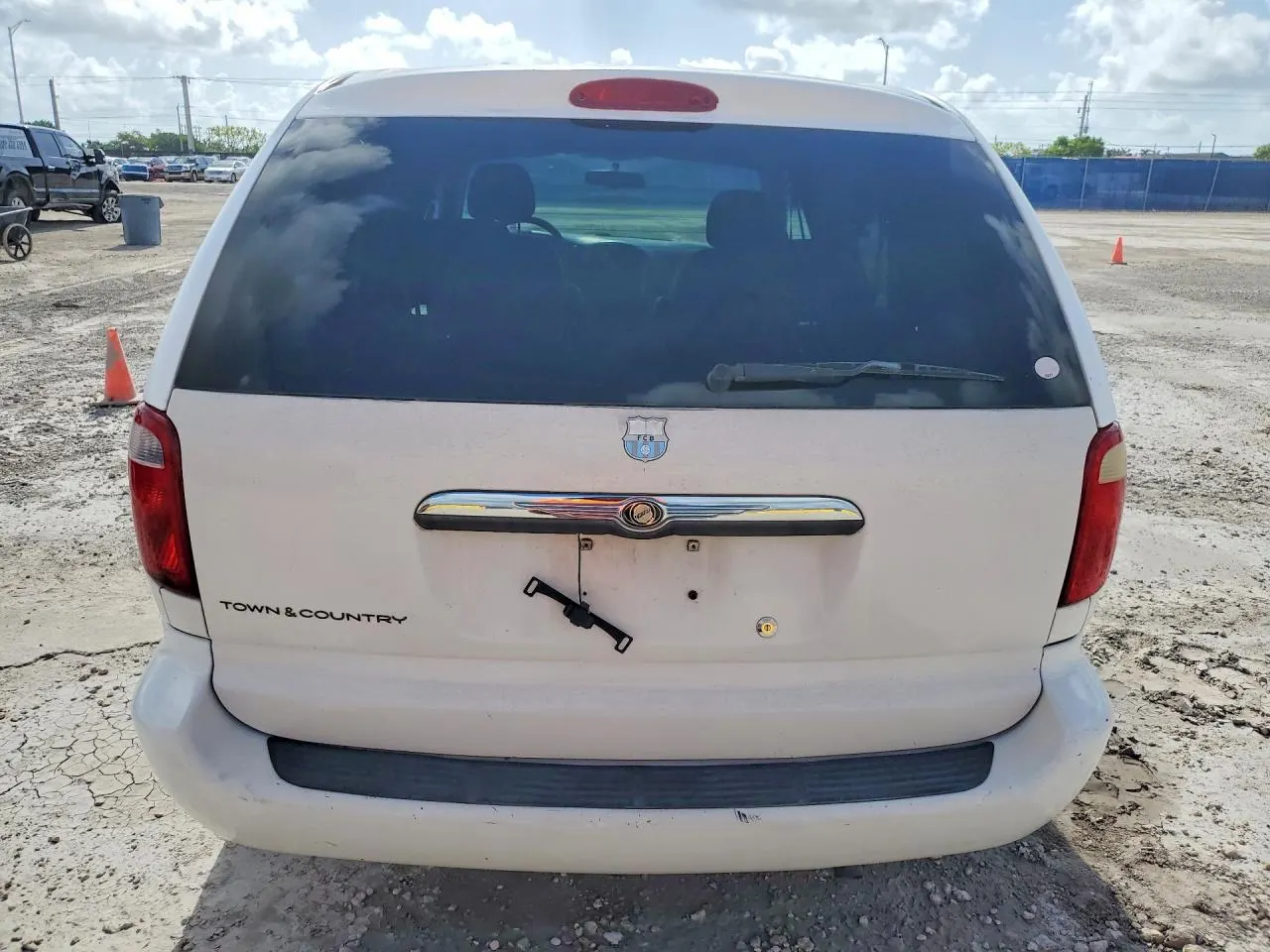 2006 Chrysler Town & Country SWB TOWN & COUNTRY