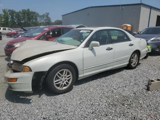 2000 Mitsubishi Diamante LS
