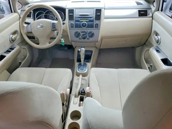 2008 Nissan Versa 1.8 SL