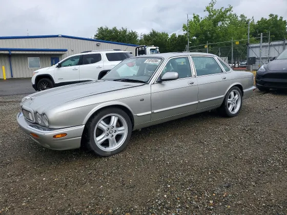 1999 Jaguar XJ XJR