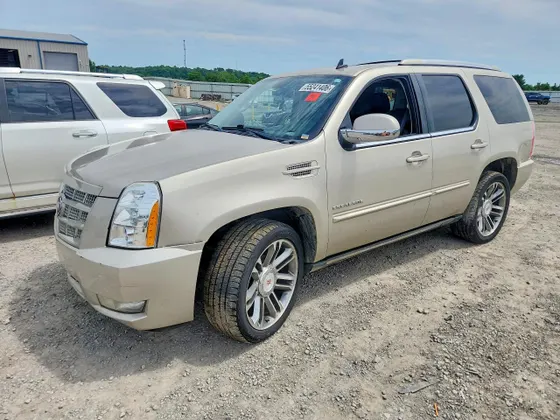 2013 Cadillac Escalade Premium