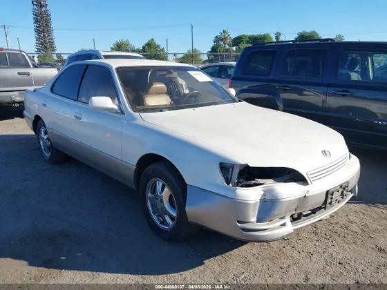 1995 Lexus ES 300 300