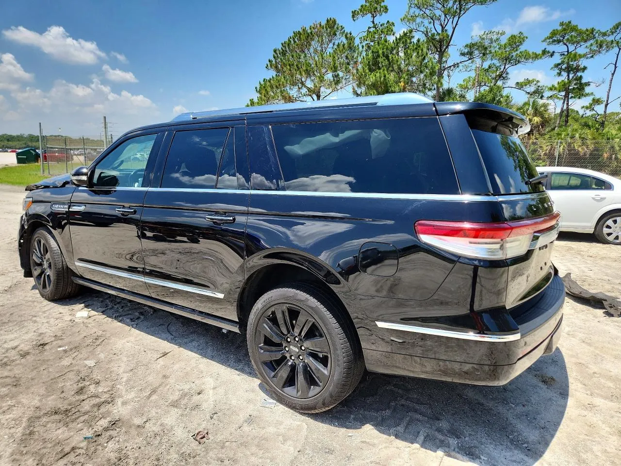 2023 Lincoln Navigator L Reserve