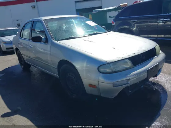 1997 Nissan Altima XE