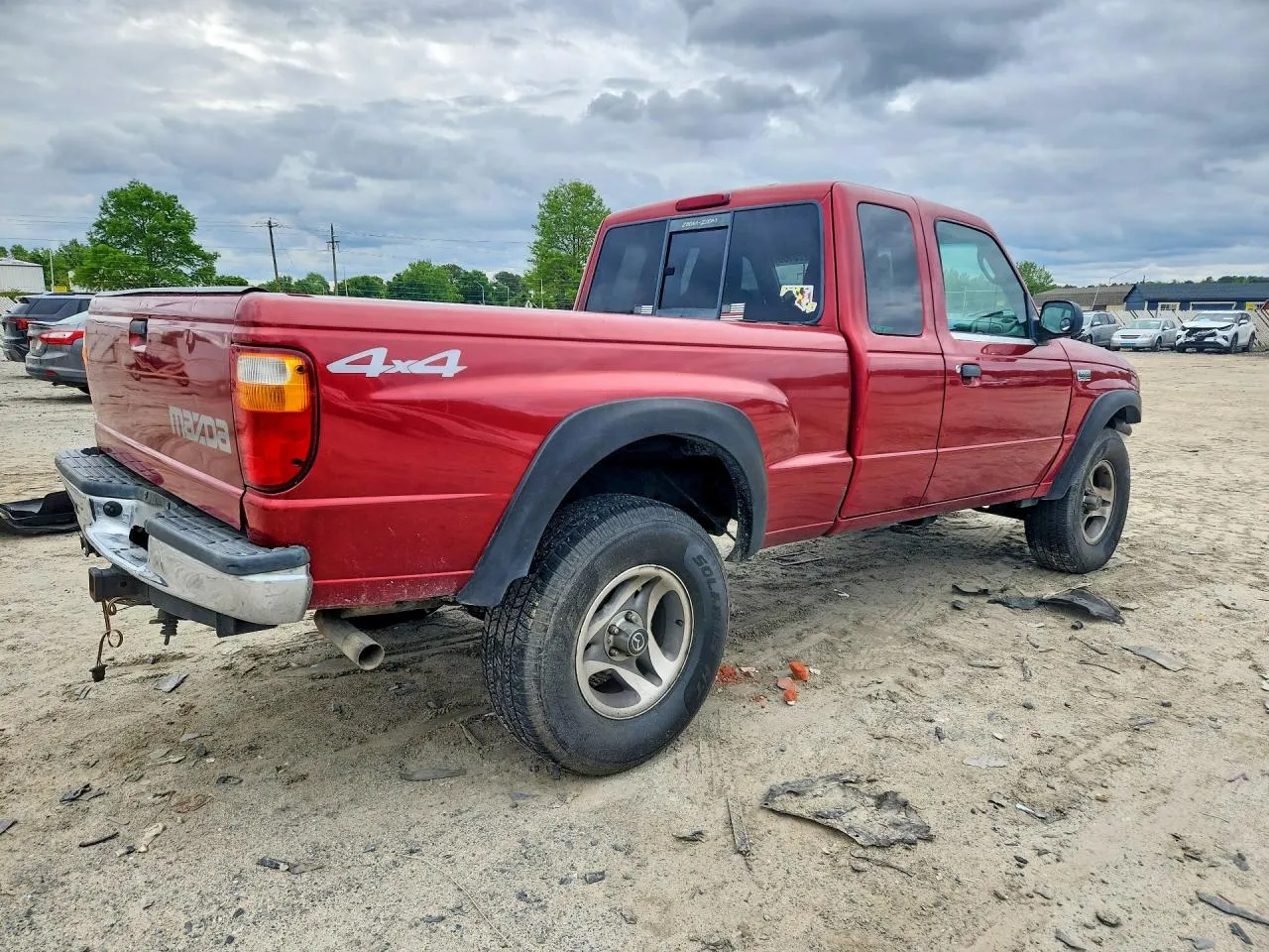 2004 Mazda B-Series 4WD Truck SE