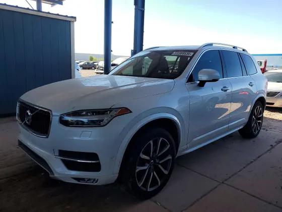 2019 Volvo XC90 Momentum