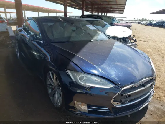 2015 Tesla Model S 85D