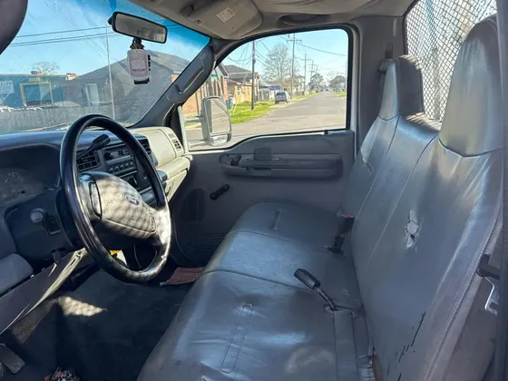 2004 Ford F-550 SUPER DUTY