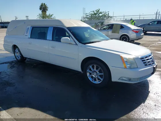 2011 Cadillac DTS Professional Limousine