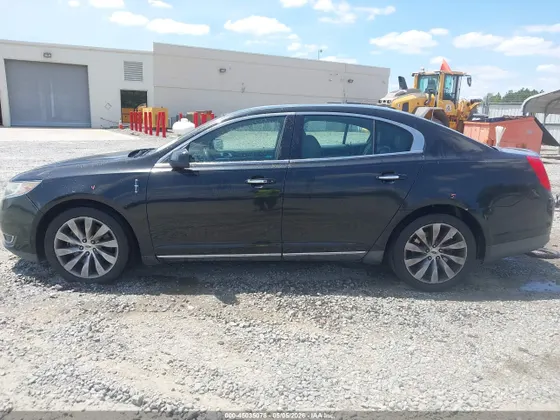 2014 Lincoln MKS
