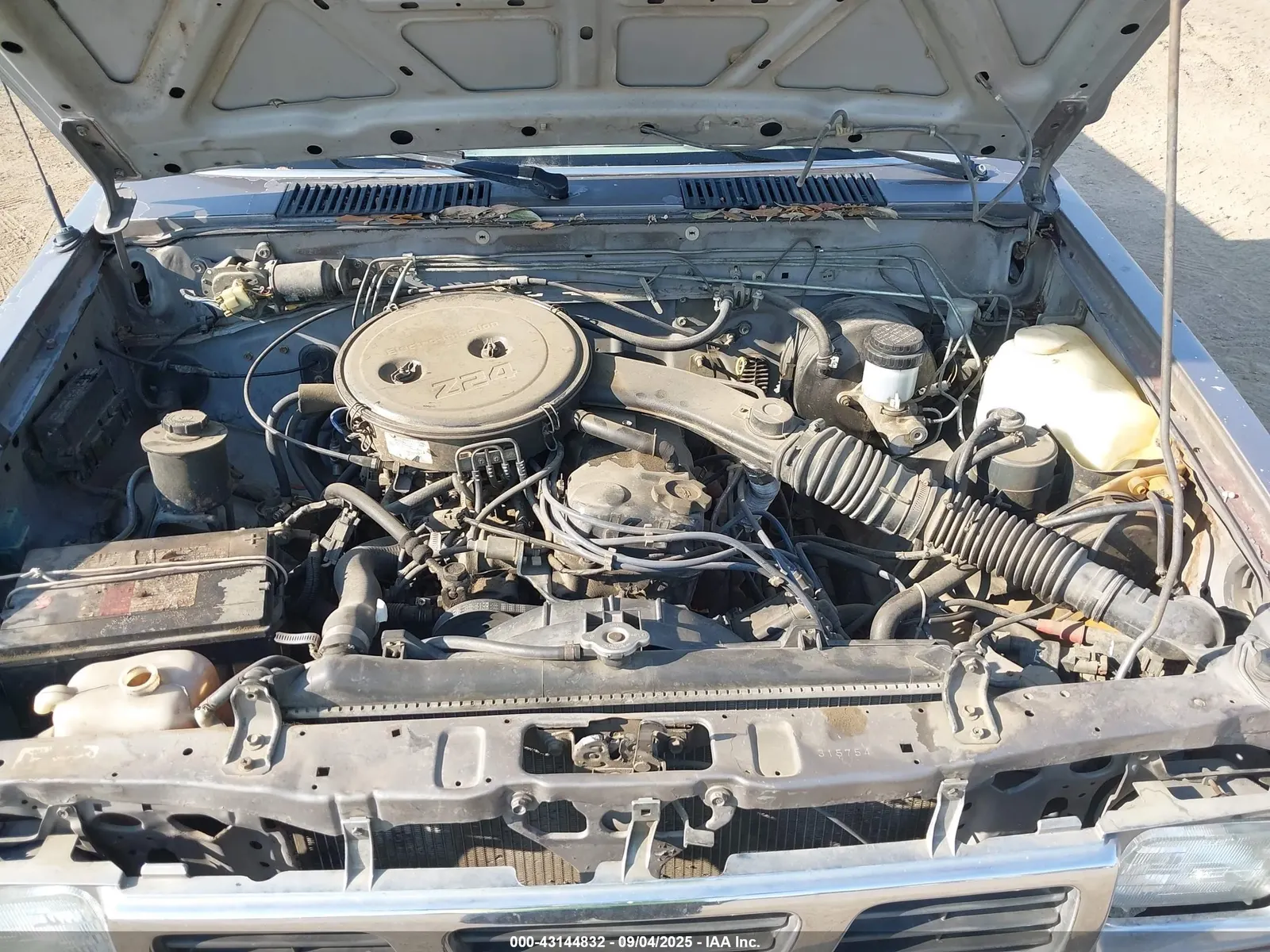 1989 Nissan Hardbody King Cab 2WD KING CAB