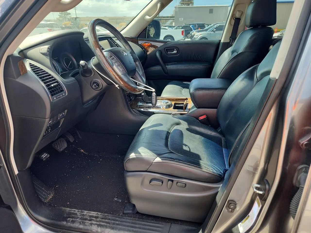 2017 INFINITI QX80