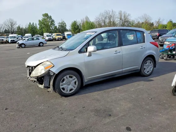 2011 Nissan Versa 1.8 S