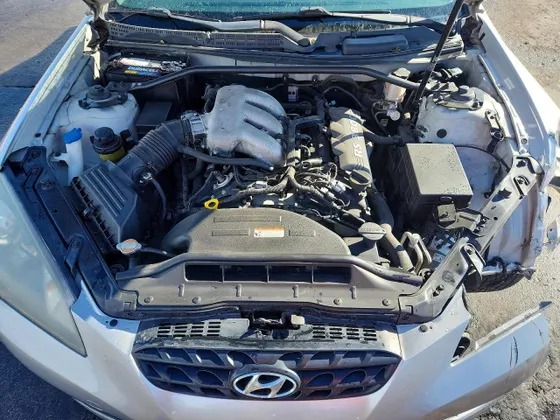 2010 Hyundai Genesis Coupe Grand Touring w/Nav