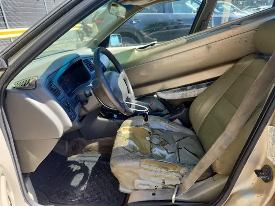 2002 INFINITI G20 Luxury