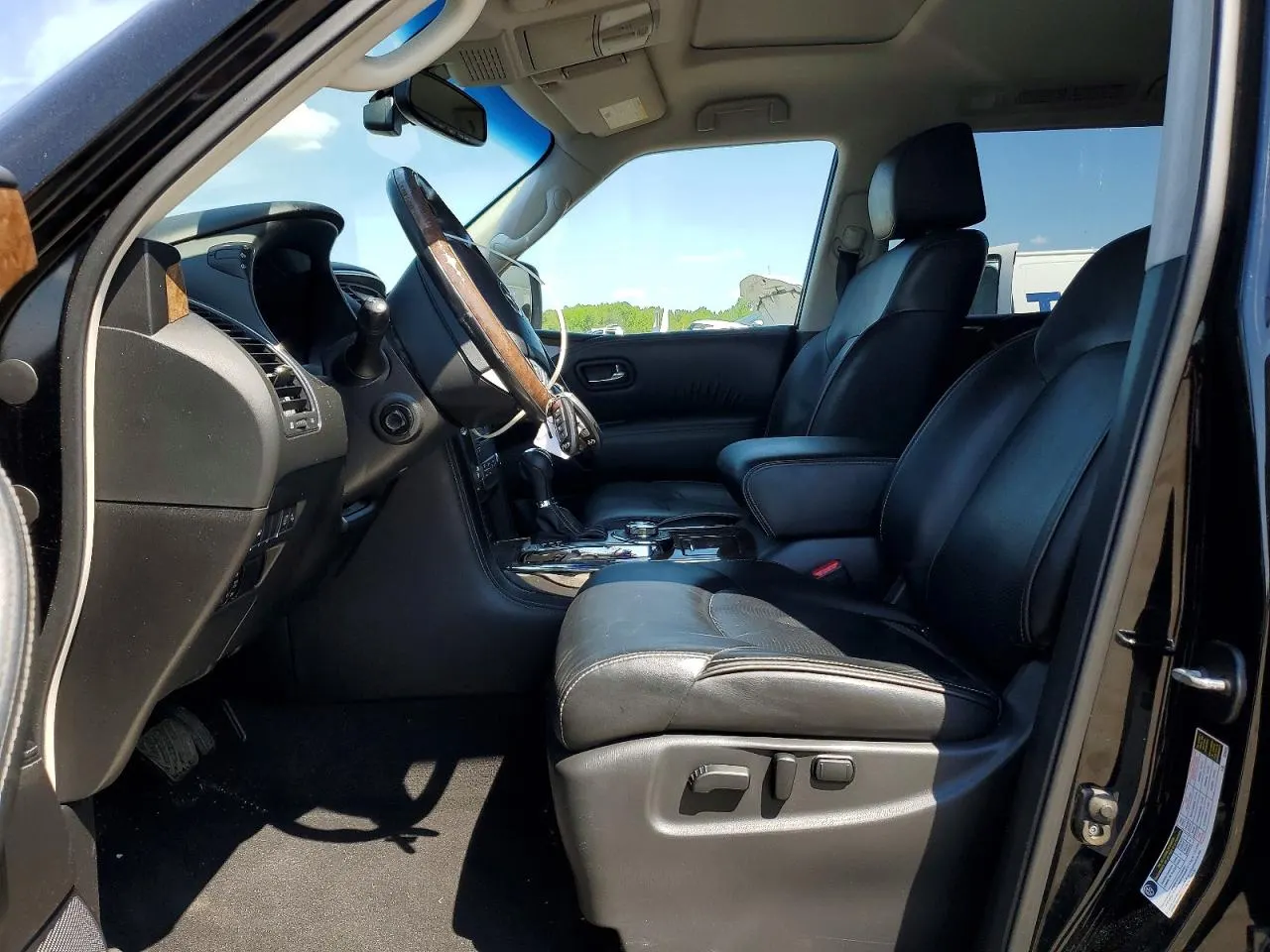 2017 INFINITI QX80